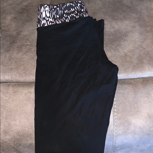 Victoria Secret Sport Yoga Pants - Picture 3 of 4